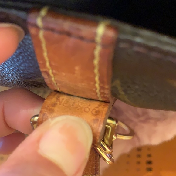 🎊 Closet closing! Hurry..
Authentic Louis Vuitton Sac shopping tote, big size - Picture 11 of 12